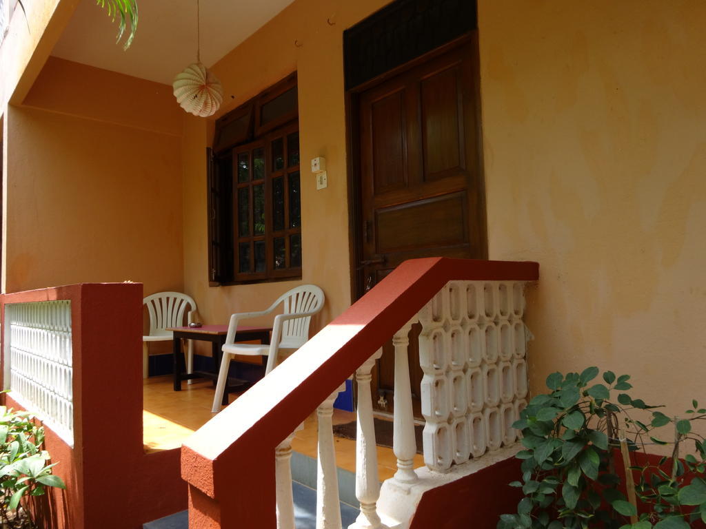 Pinto Guest House Candolim Quarto foto